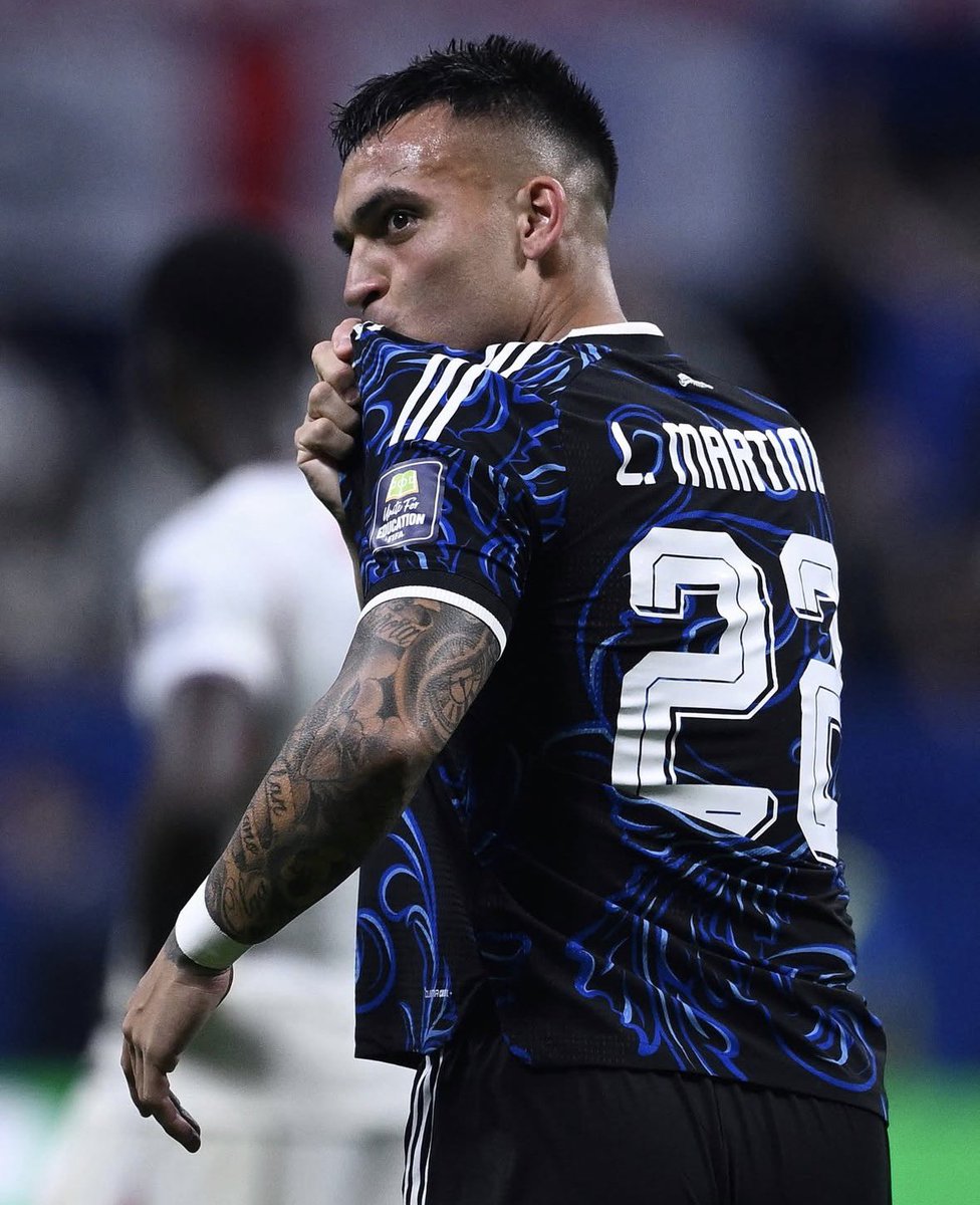 fcimshano's tweet photo. I’m so so sorry, Lautaro Martínez.

You did not deserve this.

Scaloni played Julian Alvarez over you, which is just clear, clear bias. https://t.co/cyKyJvxzjp