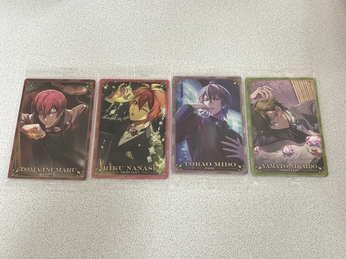 94_s05's tweet photo. アイナナ 交換 譲渡 アイドリッシュセブン ウエハース 27 カード レア 箔押し

【 譲 】
棗 巳波 狗丸 トウマ 七瀬 陸 御堂 虎於 二階堂大和

【 求 】
同種 千

💎のみ定価＋送料でお譲り可能
箔⇔箔
出張中の為ID無し
#なぎさの交換 https://t.co/okrE2qWWMv