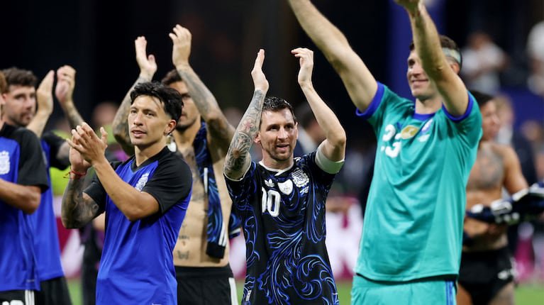 _holyxain's tweet photo. A FESTEJAR IGUAL! SER SUBCAMPEÓN ES IMPRESIONANTE TAMBIEN.

A PESAR DE TODA LA MIERDA QUE DIJERON PELEARON COMO NADIE.

TE AMO ARGENTINA 🩵🤍🩵 https://t.co/aE6FWKakPo