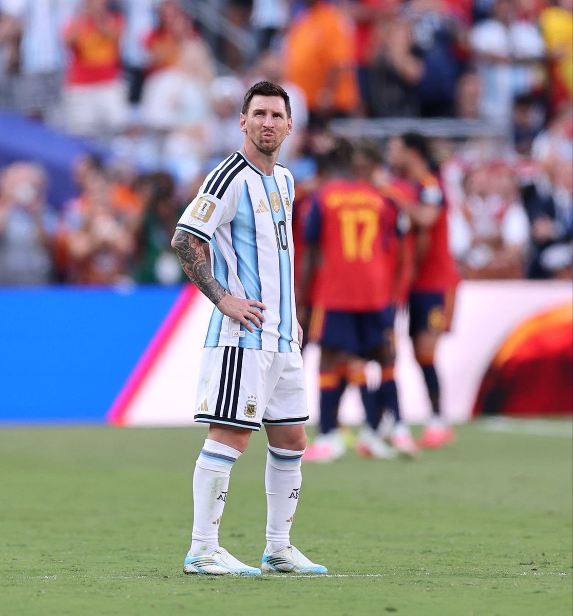 MarceloMatzkin's tweet photo. Gracias selección. El éxito a veces es el resultado, pero siempre el éxito es
coraje, vocación, entrega y conducta.
Gracias Messi por ser un ejemplo mucho mejor que lo que sos como jugador, y eso que como jugador sos el mejor.
Orgullosamente argentino 🇦🇷 https://t.co/0QmqmZc5vO