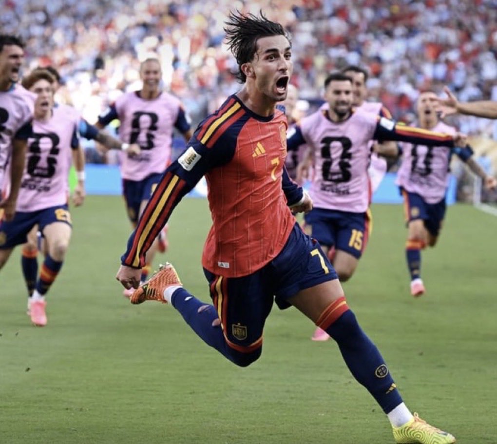KennethKannx's tweet photo. World cup winners https://t.co/gfTScUJLPc