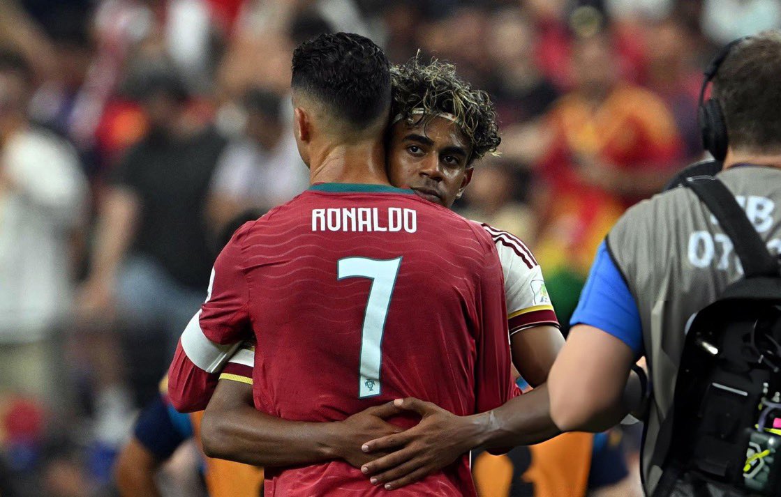 a_derll's tweet photo. Lamine Yamal won the World Cup for his GOAT Ronaldo ❤️ https://t.co/SHyLh9whh3
