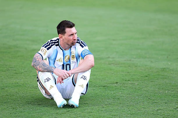 faizanlakhani's tweet photo. Every great sporting story has moments of triumph & heartbreak.

Tonight belongs to Spain. But these images of Lionel Messi reflect the other side of elite sport: the pain that comes after giving everything. 

He was dejected after Argentina's defeat in the FIFA World Cup final. Whether or not this proves to be his final international match, his legacy remains untouched, one of football's GOATs, whose journey inspired a generation.
