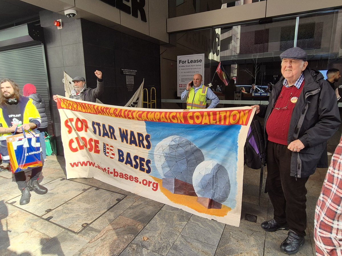 ozantibases's tweet photo. #closeusbases #closepinegap
At the Sydney Rally to close Pine Gap https://t.co/ZA1aSbpoE0