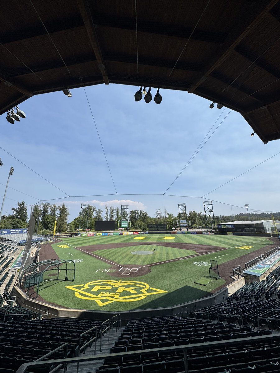 ffreychase's tweet photo. Excited to announce my commitment to Oregon for the upcoming season. Thank you to the family, friends and programs that were part of this process along the way.
@LionsBB8100 @PhinSCCBaseball @CSN_Baseball @GCU_Baseball @OregonBaseball https://t.co/mgduy3o8DC