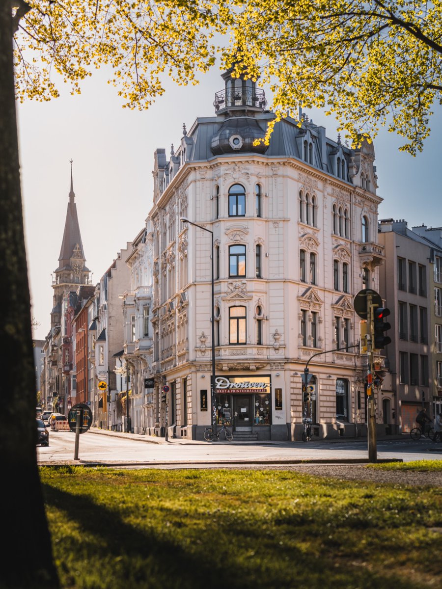 aachenviewca1k's tweet photo. Unterwegs im Aachener Süden 🌳☀️

Supported by @photopreim 

#aachen #cityexplore #sonydeutschland #visitgermany https://t.co/QEOm4ttmca