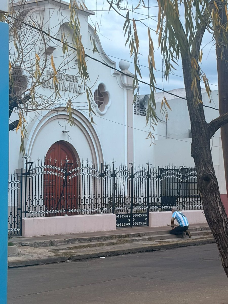 walkingconurban's tweet photo. Hice el sacrificio
Abracé la cruz al amanecer https://t.co/ENbq5gNdVL