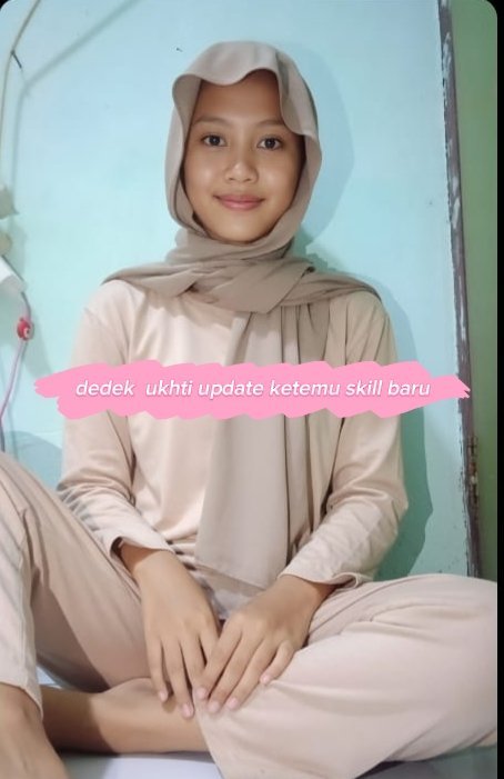 Tasyadzh's tweet photo. Drama Hijabers yang lagi viral
Klik linknya ⬇️ 👇 
https://t.co/HslVYQNPWT https://t.co/4h4HQMqG3O