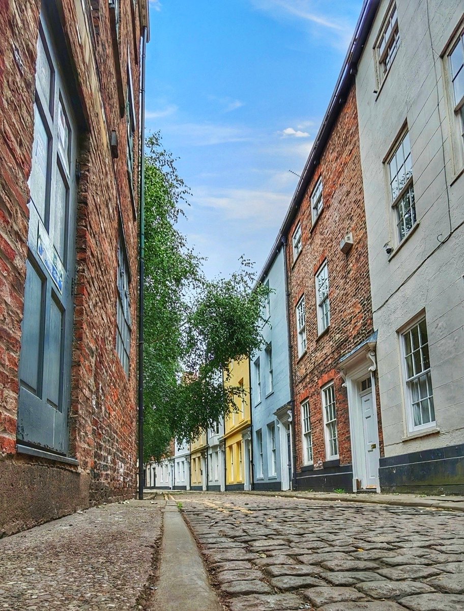 Hull Images tweet media
