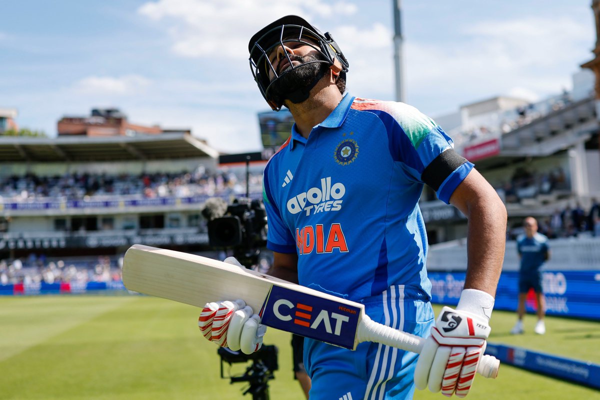 CricCrazyJohns's tweet photo. ROHIT SHARMA USED SHARDUL THAKUR'S BAT IN LORD'S ❤️ [Devendra Pandey]

Thakur said "I am signed with SS bats and Jatin Sareen (owner) has been very kind to send me some excellent piece of willows - Rohit once requested me to give him a couple of bats since he loved them. We all love him and he’s given us so many joyful moments in the game of cricket that denying him the bats was out of question and today I am really happy that he scored his historic hundred at Lord’s cricket ground using one of my bats".