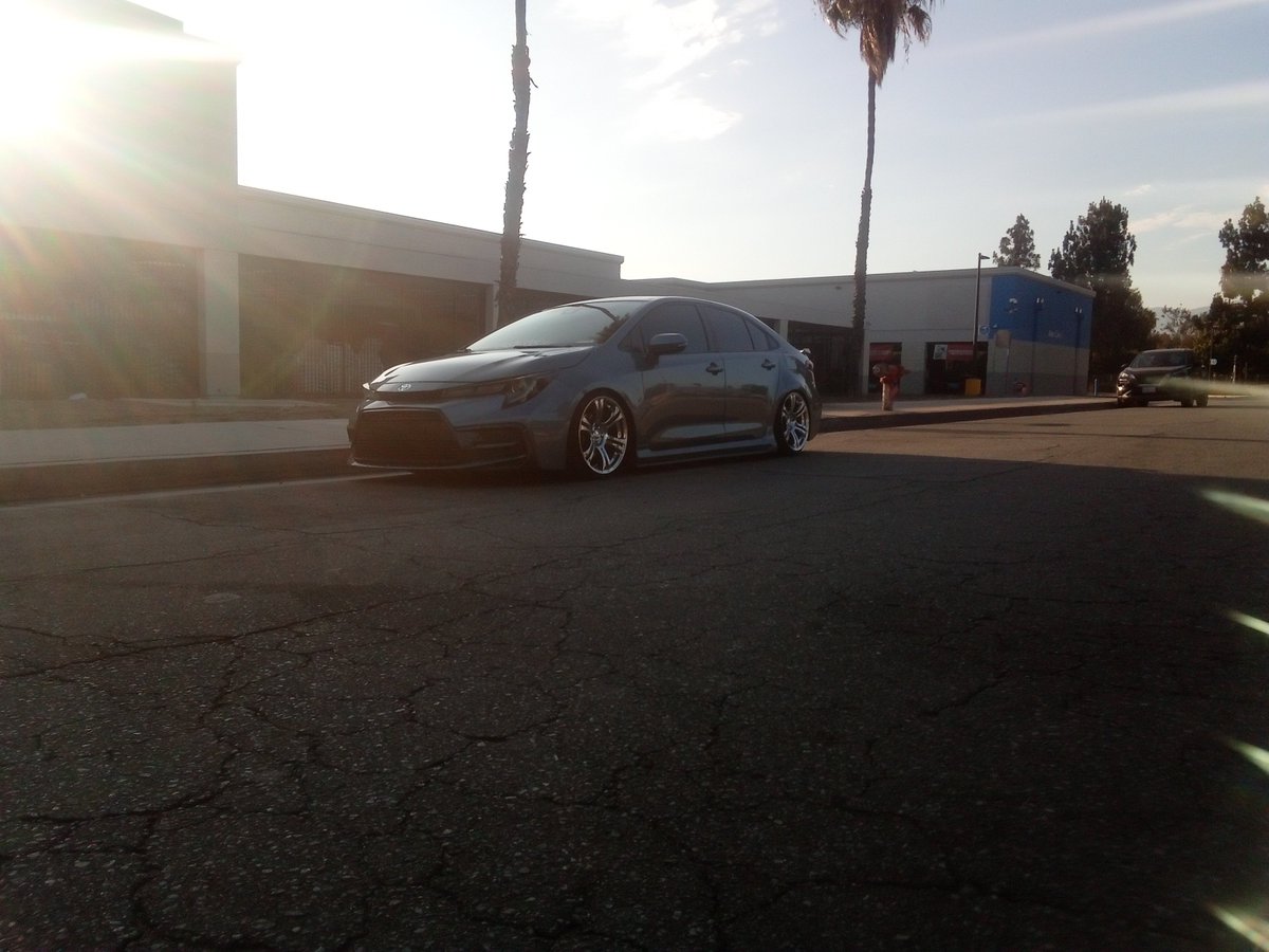 Letsblazin00's tweet photo. The slammed Corolla shot view https://t.co/H0VTPVV2pT