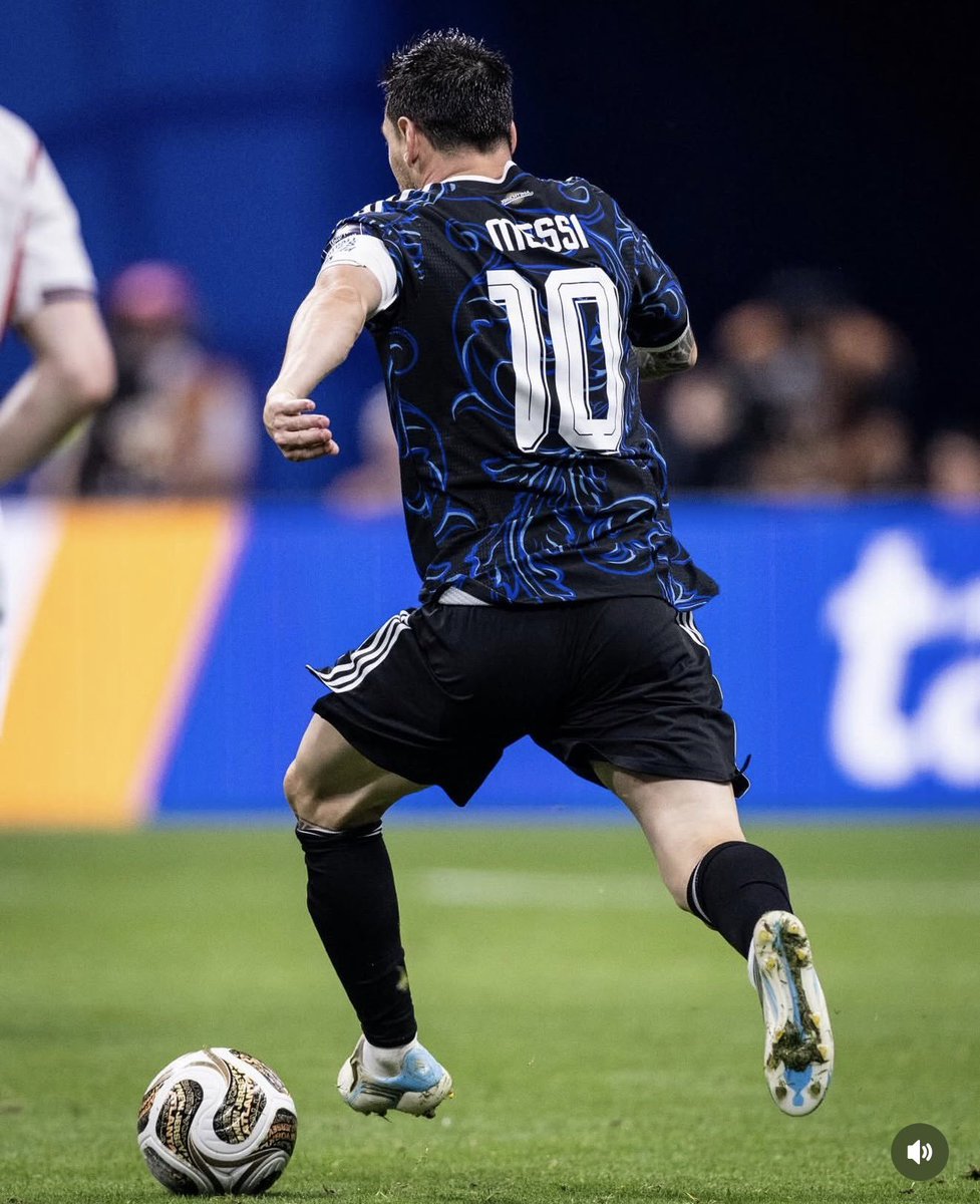 Tanganga_3's tweet photo. Supporting BOTH Argentina &amp; Spain today! 🇦🇷🇪🇸
But if Argentina play aggressive? Spain are in serious trouble! Let’s go! ⚽🔥
 
#WorldCupFinal #ARGESP #WorldCup2026 https://t.co/oRMjv6dSYn