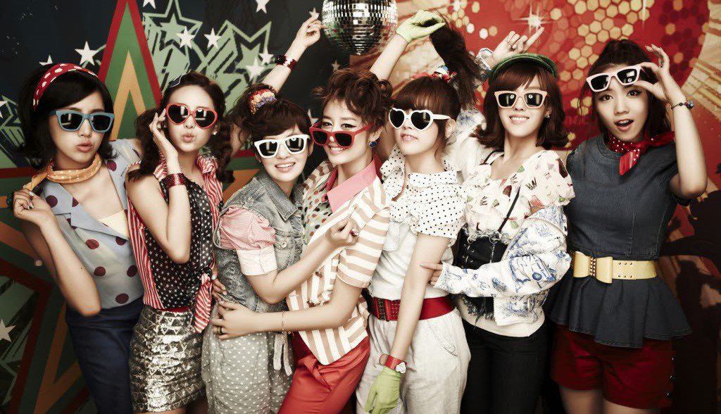 chartsidle's tweet photo. Biggest girl groups in China right now:

#1. i-dle 
#2. aespa
#3. BLACKPINK 
#4. T-ARA https://t.co/8R1Li2Y0Nf