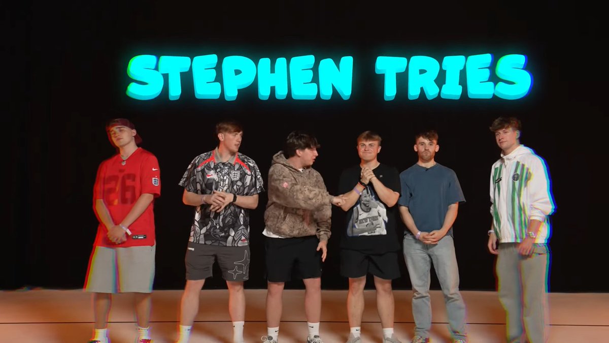 triestv's tweet photo. I MISSED A VIDEO STEPHEN WAS IN I'M A FAKE FAN OH MY GOD NO NO NO https://t.co/eXht7VV2e0
