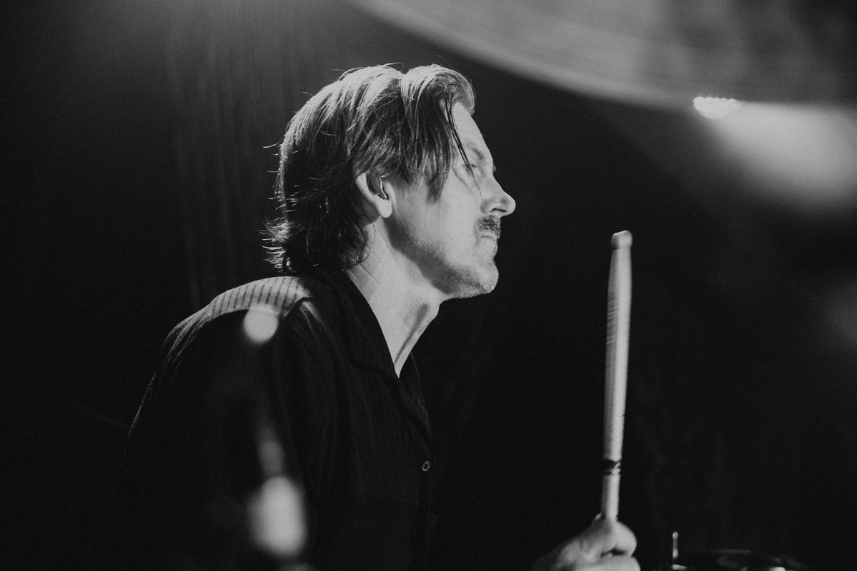 switchfoot's tweet photo. What a night, Davenport! https://t.co/ucnPifjpAy