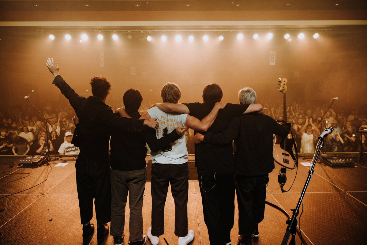 switchfoot's tweet photo. What a night, Davenport! https://t.co/ucnPifjpAy