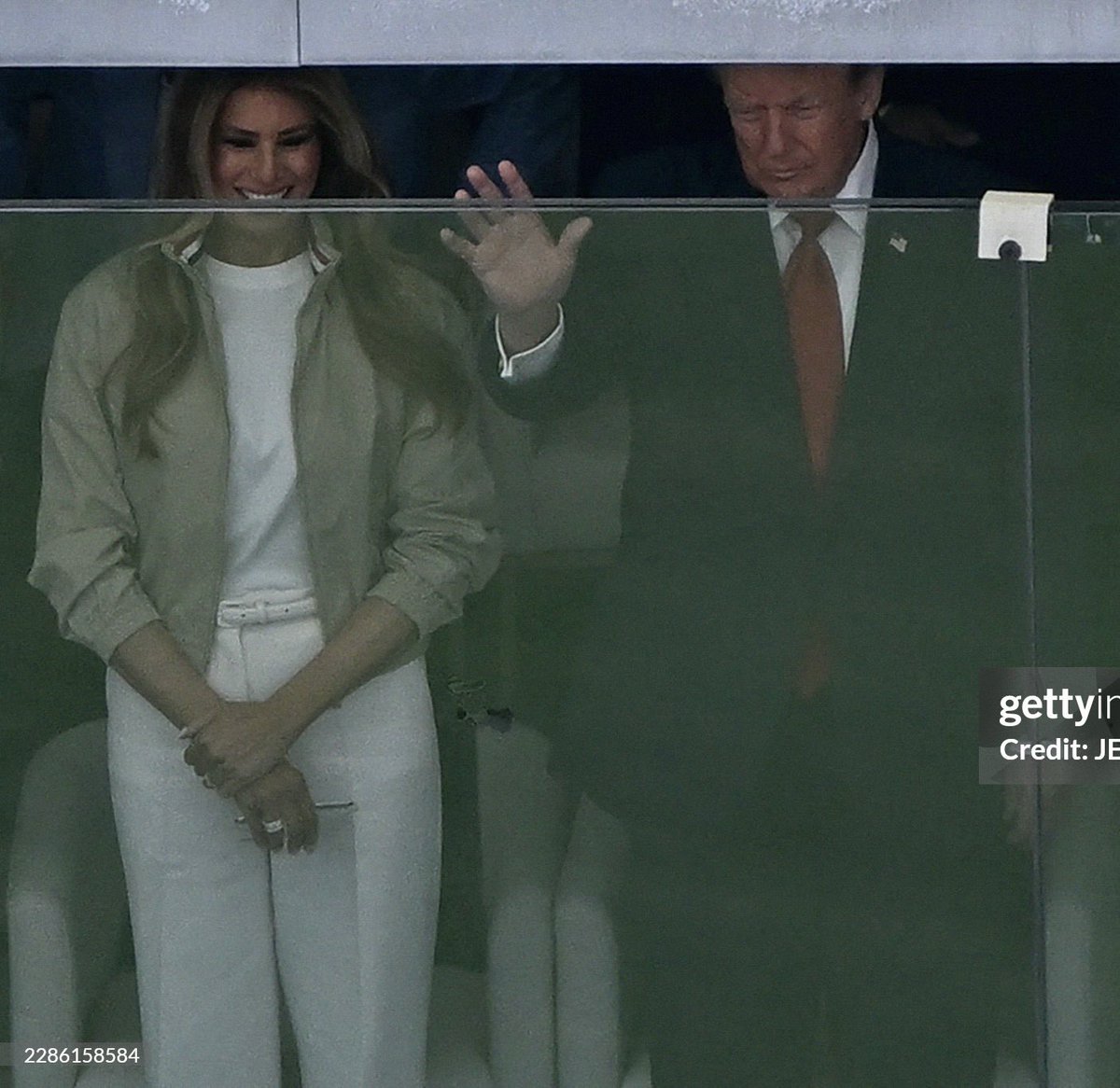 MELANIAJTRUMP's tweet photo. POTUS &amp; FLOTUS at the 2026 World Cup today https://t.co/NEIkVadvJp