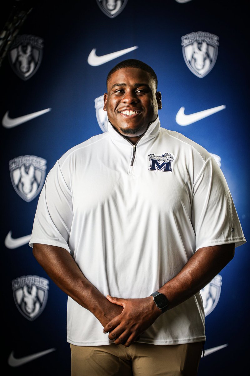 CoachMarcusH's tweet photo. Year 1 ….⏳⏳⏳⏳
#BuiltOnLOVE #NothingMattersMOORE https://t.co/8Tr2VOYILw
