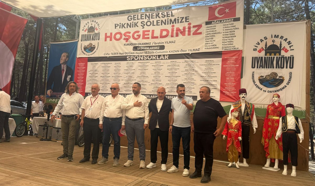 ercangumusmmm's tweet photo. Sivas İmranlı Uyanık Köyü {Babsu} Derneğimizin düzenlediği piknik programına @Murat_Demir58 kardeşimiz ile birlikte  katılım sağladık.

Başta Dernek Başkanımız Sayın Özer Yılmaz  olmak üzere, eski Başkanlarımızdan  Cumaattin Kazan , Sefa Yılmaz  ve emeği geçen tüm yönetim kurulu üyelerine misafirperverlikleri ve samimi ev sahiplikleri için teşekkür ediyorum.

Köklü bir gecmişe sahip Olan BABSU Koyune yakışan Birlik, beraberlik ve hemşehrilik bağlarımızın güçlendiği bu güzel organizasyonun hayırlara vesile olmasını diliyor, nice güzel etkinliklerde buluşmayı temenni ediyorum...
@meozkaya @abdullahozdemir
