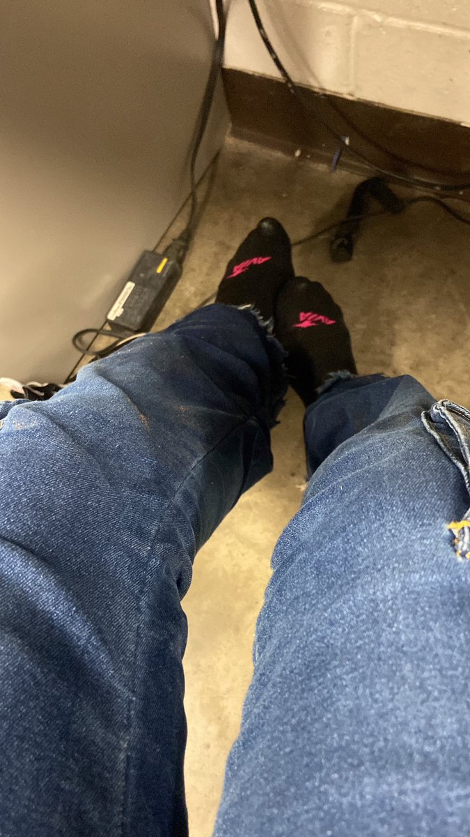 SweetGoddessQ's tweet photo. Been so busy at work 😩
My feet deserve to be rubbed 🙈 https://t.co/rV1BN4msZo