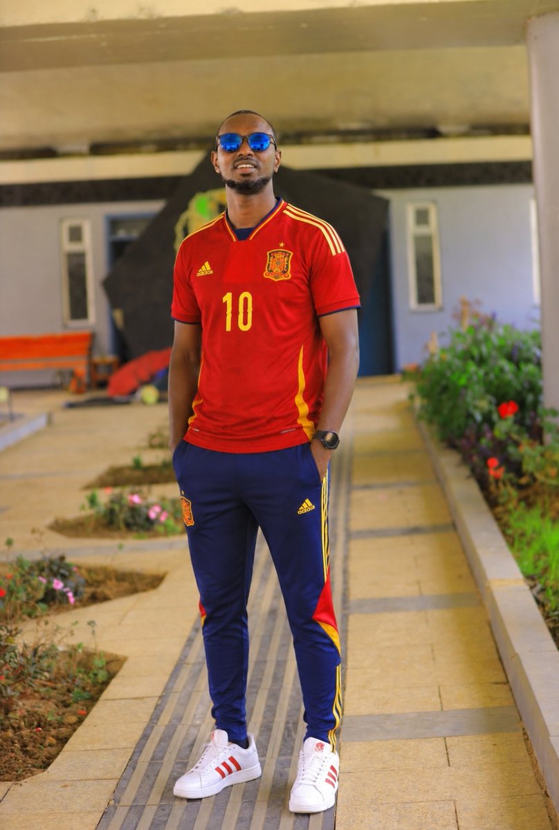 Darweshmoham's tweet photo. Today I cheer for Spain 🇪🇸❤️ A brave nation that stands for humanity and refuses to stay silent.
¡España, a por la victoria! 🏆🇪🇸
#VamosEspaña #VivaEspaña #LaRoja #WorldCup2026 https://t.co/NZ3zwR72yP