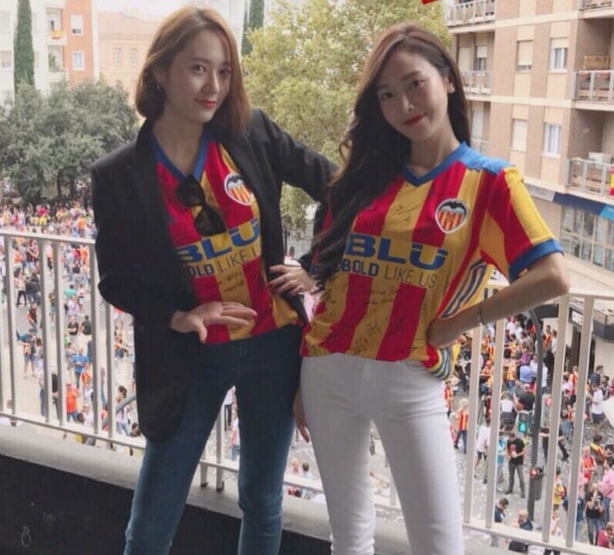daisyjty's tweet photo. jungsis chose a side https://t.co/5uC5sFSZit