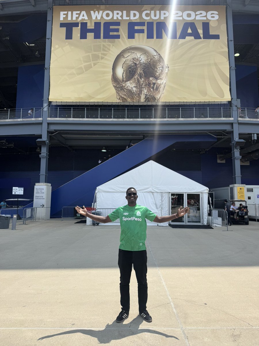 kenyansportsguy's tweet photo. Wearing Gor Mahia at the FIFA World Cup 2026 final because it is the only club Messi could play for in Kenya🥳

#Sirkal https://t.co/Bx2I0cb62d