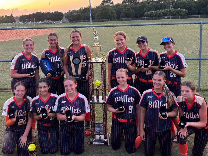 ECBullets2029's tweet photo. After an early bracket loss, these girls battled through a 39-team field to earn a spot in the USSSA Gulf Coast National Championship. They erased a 5-1 deficit before falling 8-7 in ITB to finish🥈 National Runner-Up.

🏆5 straight championship game appearances
🥎 34-11-1 season https://t.co/rAHIXLEQVA