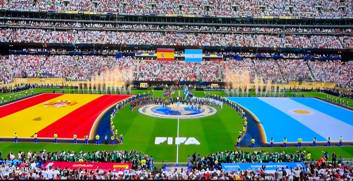 MartinLlaryora's tweet photo. 🇦🇷 ¡VAMOS, SELECCIÓN! ¡VAMOS, SCALONETA! 

Todos juntos defendemos el orgullo de ser campeones y alentamos hasta el último minuto a este equipazo que tantas alegrías nos ha dado. 

🩵🤍 El corazón late fuerte por nuestra querida @Argentina.

¡¡¡VAMOOOOOOSSS!!! 🇦🇷💪🏼

#VamosArgentina #Mundial2026