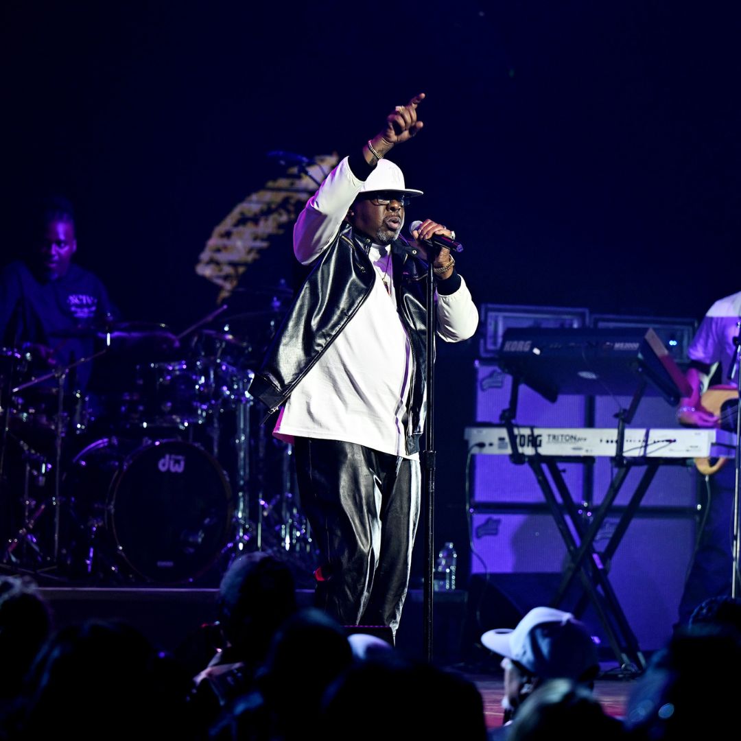 Palms's tweet photo. The hits. The moves. The memories. 🎤🔥

#PalmsLV #ThisIsThatVegas https://t.co/n7ed3FlQxy
