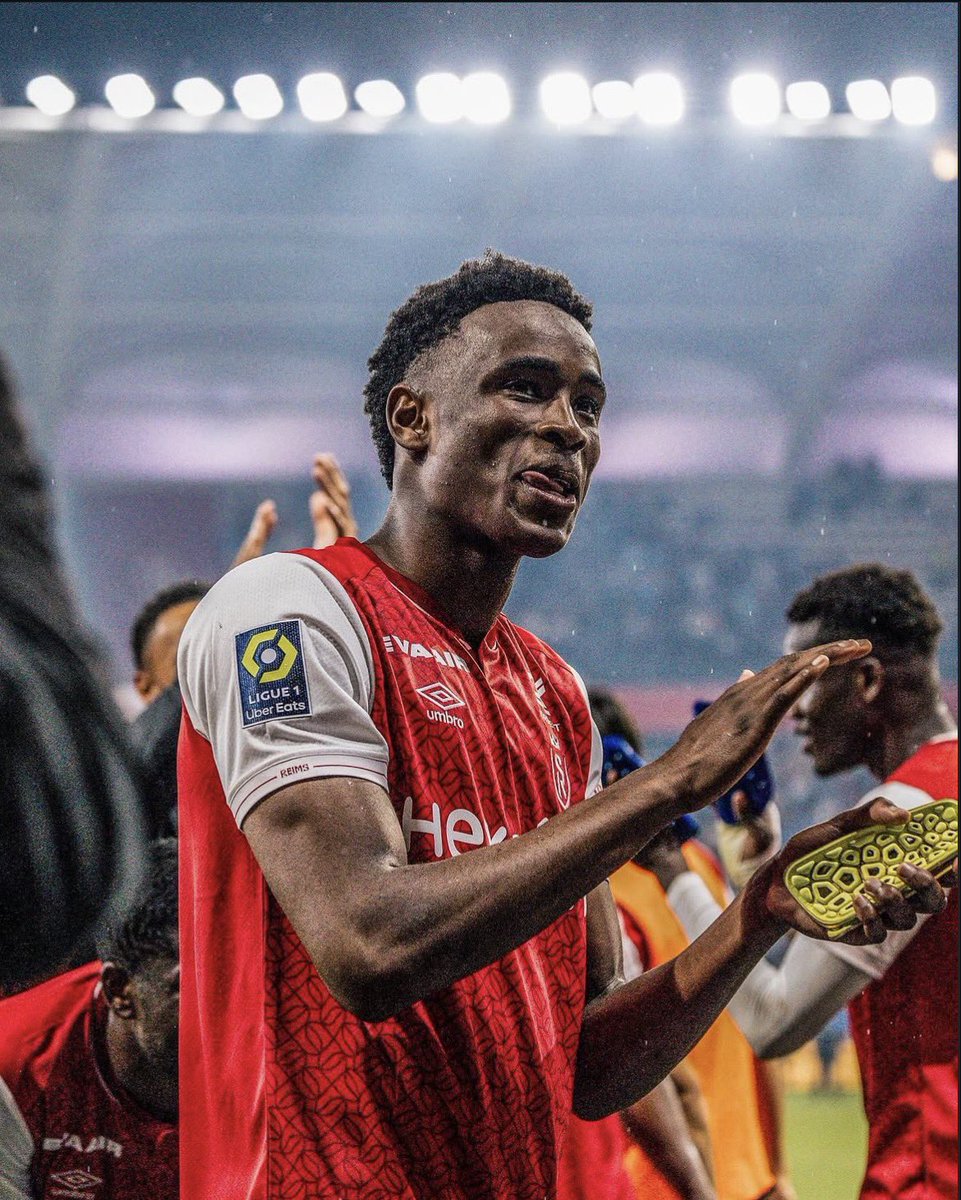 Robess92z's tweet photo. Abdoul koné talent du stade de reims🔴⚪️

On se revoit dans 5ans⭐️ https://t.co/fuoyZG70Zn