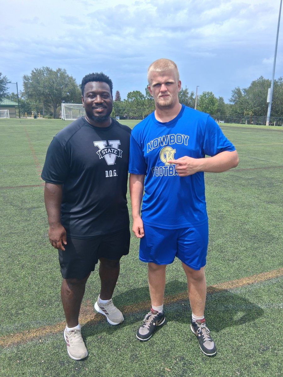 JensenDevries's tweet photo. Just finished the @ExactSports Football Camp in Orlando! Thank you to the coaches for the opportunity to learn and compete against great athletes. Grateful for the experience—back to work. 💪🏈  
@CoachMoose0
@raydevezin 
@Coach_Kelleher 
@Kowboy_Football 
@CoachRossNCSA https://t.co/SDvxN1pE6C