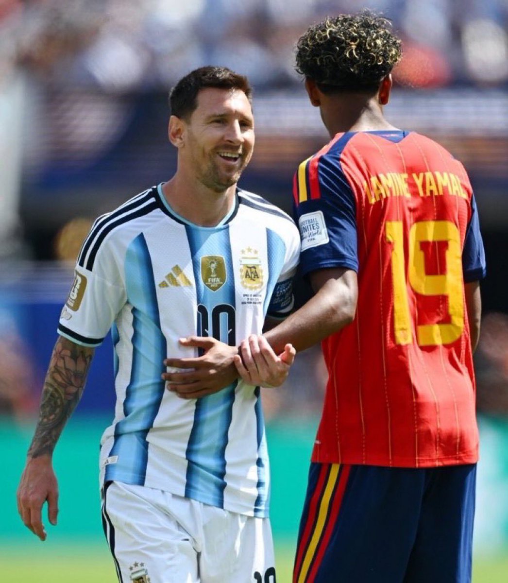 theberneese's tweet photo. Leo Messi x Lamine Yamal🥹❤️ https://t.co/y0smdOAxIh