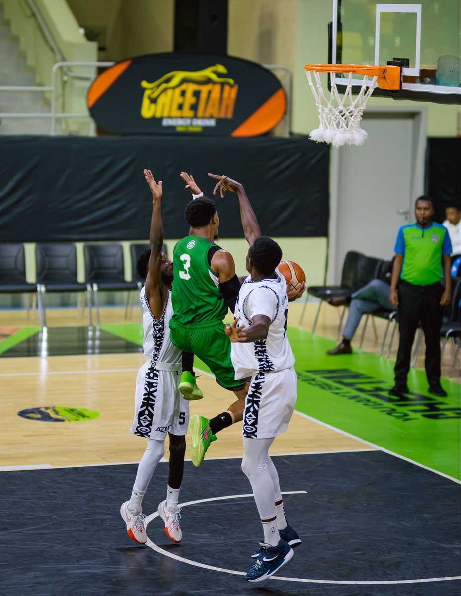Kepler_Sports's tweet photo. The scoreboard says it all🔥

Final Score: Kepler BBC 100-87 Azomco BBC

@chadJBowie led the game with 25 PTS | 9 REB | 7 AST

#RBL26
#TuriKepler🏀|🟢⚪️ https://t.co/IolGecfdZd