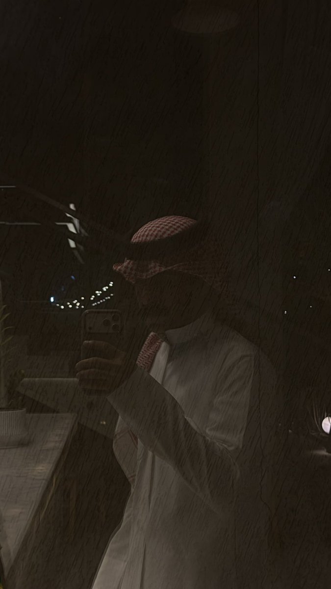 DD1T_'s tweet photo. «سعيت أكافح الدنيا شقي، و ساءت الأحوال
و لا زلت أترقّب غيث صبري يسقي ركابي» https://t.co/EFiCCQGSXE