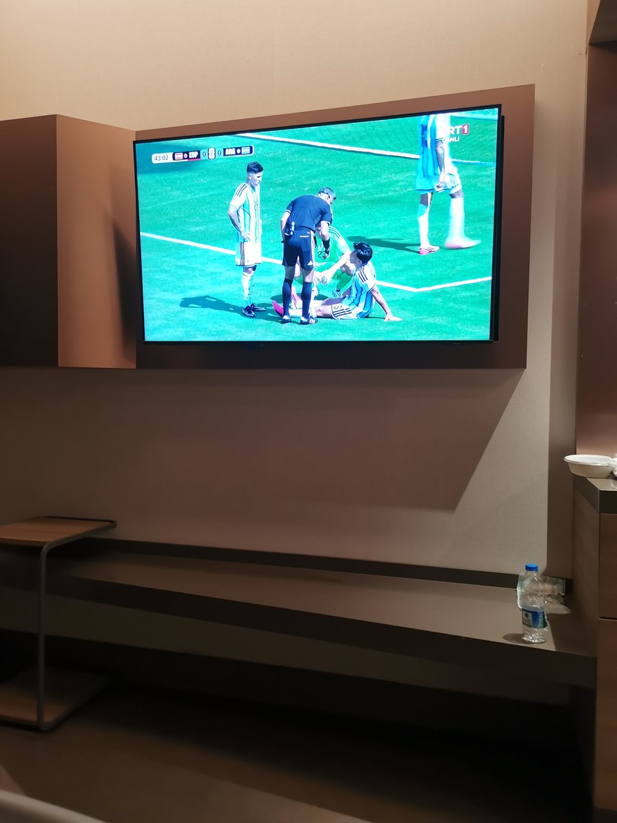tulay907's tweet photo. Gönlüm #İspanya'dan yana.
#WorldCup2026 
#Kısmet
#AcıbademAltunizede https://t.co/8NJiUay3Pp