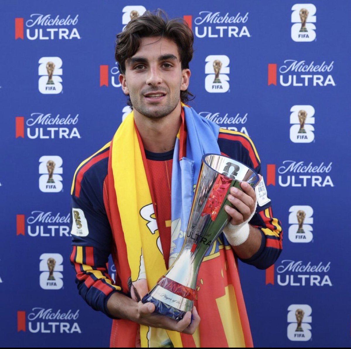 1998Demar's tweet photo. Ferran torres terpilih sebagai mvp di laga puncak piala dunia 2026 spanyol keluar sebagai juara pertama
#worlcup https://t.co/DLdMGWsMuv