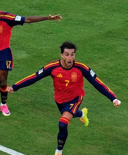 __mh__81's tweet photo. Spain winning goal from a player wearing 7 in his 7th World Cup match too??? 😦🤩 https://t.co/6Dq64Zs3wT