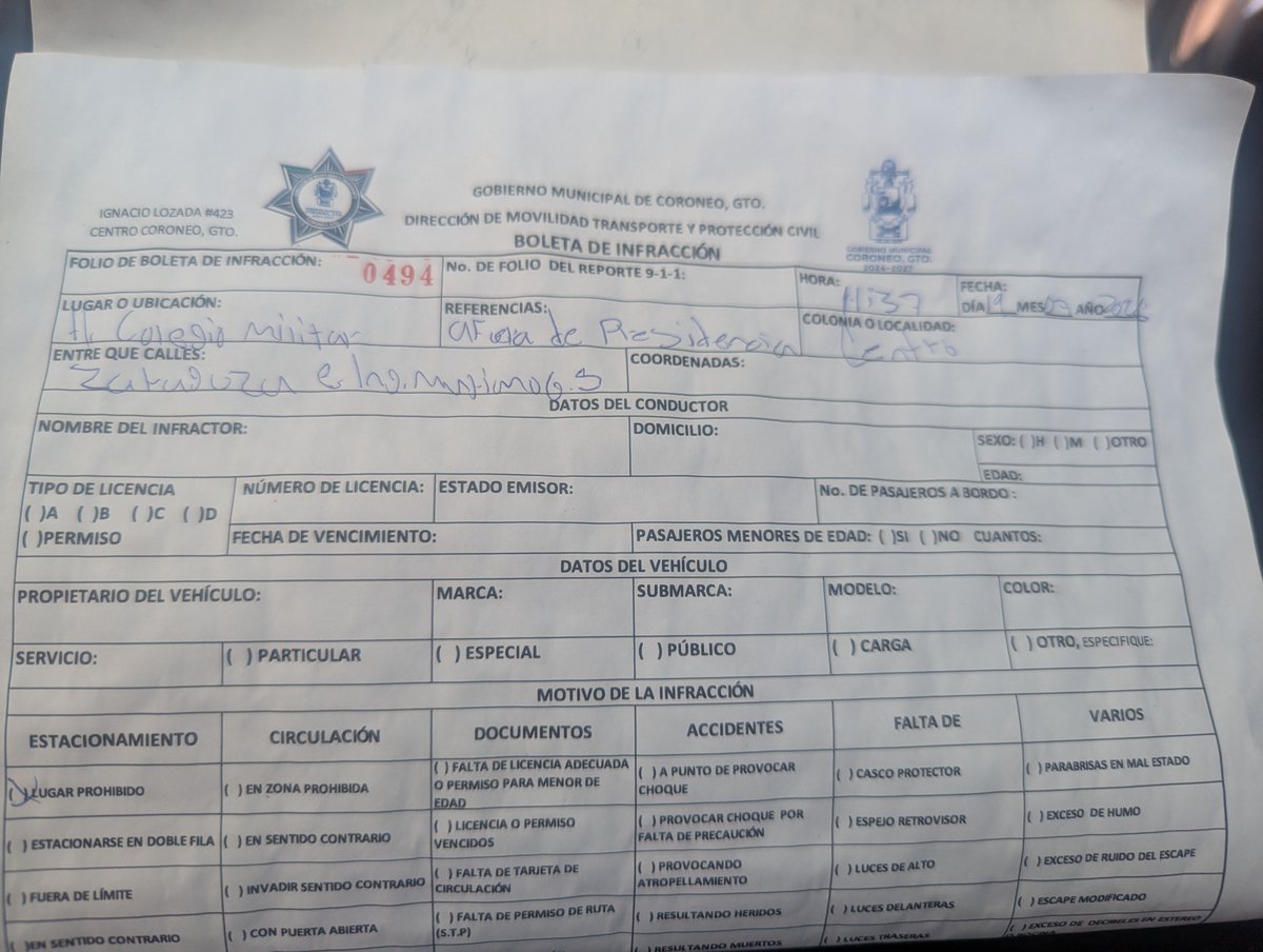 BetyUbuntu's tweet photo. @comsocgente @segobgente @guanajuato @gmcoroneo ¿En serio una infracción en domingo? Sin ningún señalamiento oficial ¿En un pueblo que no abre sus oficinas de tránsito? 🤔
¡Por eso est@s como estás, #Guanajuato https://t.co/Cgbe8Thprm