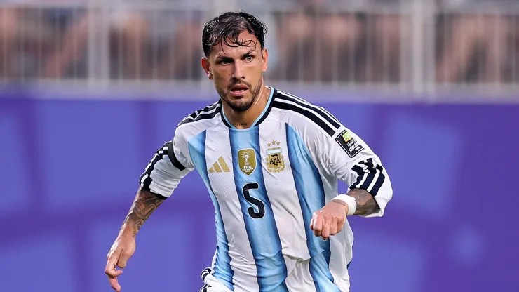 CarajoStream's tweet photo. Hay que ordenar el mediocampo, hermano. El partido pasa por ahí. Tiene que entrar Paredes y cambiar el esquema https://t.co/f1gaOeaoWn