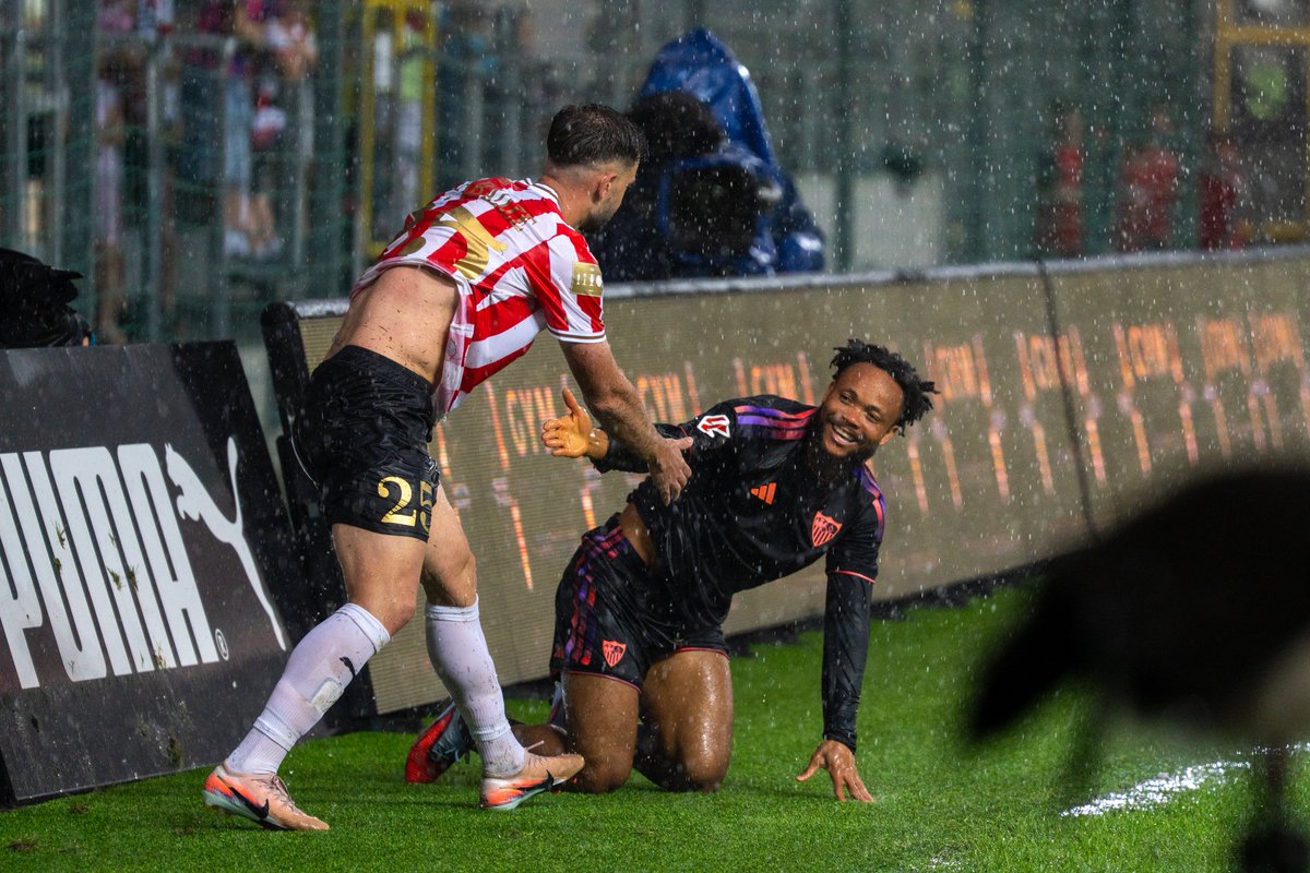 TrybunaFoto's tweet photo. MATCH DAY 📸

Cracovia vs Sevilla [1:0]

📅 19.07.2026 | 📍 Kraków

📷 Pełna galeria zdjęć dostępna na https://t.co/WSlfJC6JMu

#trybunafoto #matchday #cracovia #sevilla #małopolska https://t.co/K8DobbfwvS