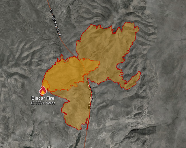 KernFiregraph's tweet photo. #BiscarFire CalFire Intel has mapped the fire at 12,338 acres. https://t.co/ufA1fHMUfX