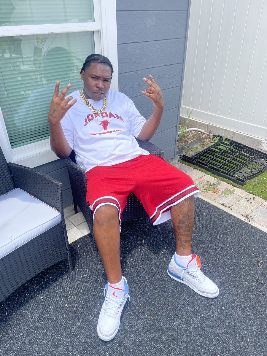 BigLo2xs's tweet photo. RUN 🏃‍♂️ IT UP ALL MY BY LONELY TO MUCH SNITCHIN BE GOIN ON Ⓜ️♻️📦🤾🏾‍♂️ https://t.co/SoHEXrScd9