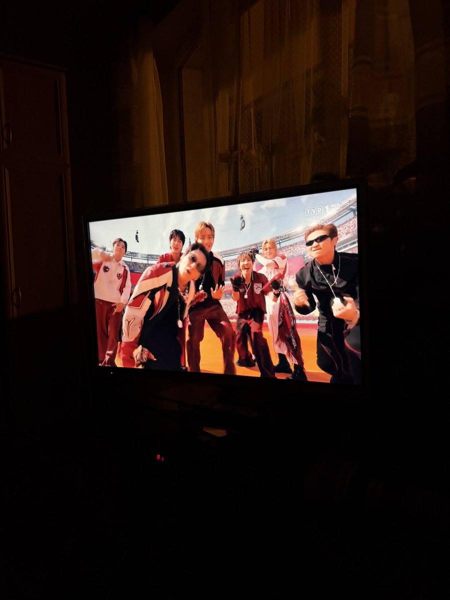maja⁷🥢 SAW BTS!!! tweet media