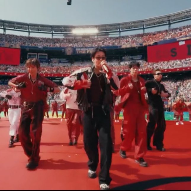 tracklist's tweet photo. 🚨SÃO ELES! BTS apresenta “Dynamite” no intervalo da final da Copa do Mundo de 2026. https://t.co/NuTWlsRiY2