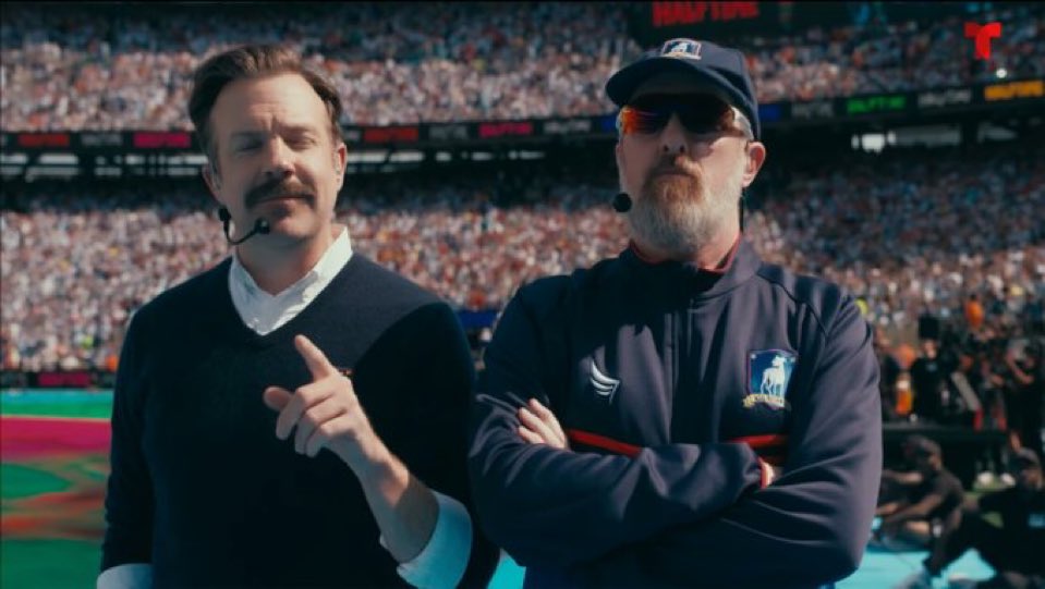 Itz_Crossbow's tweet photo. Ted lasso at the World Cup he made it guys #FIFAWORLDCUP #TedLasso https://t.co/3JO7TBJsUx