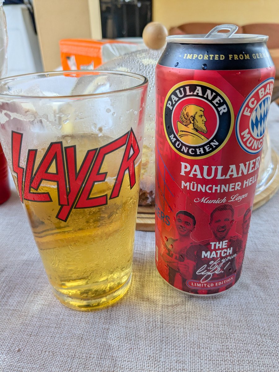 altorres75's tweet photo. #worldcupfinal #ESPvsARG, cuz futbol requires beer drinking! 🤣 https://t.co/Q9D4Qur1Rp