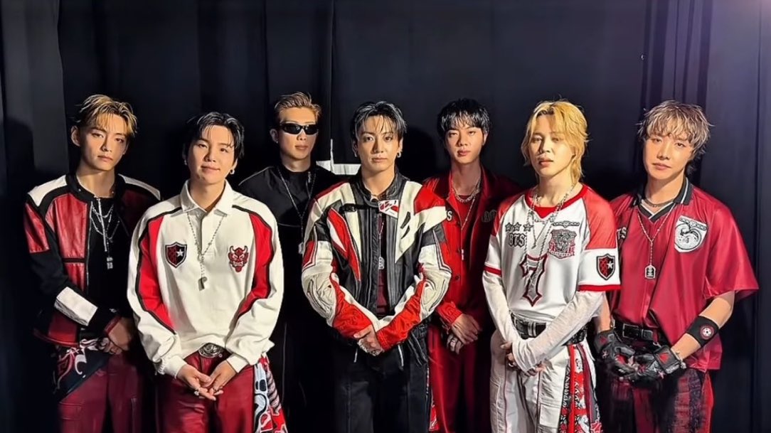 richvantae's tweet photo. im soooo proud of my tannies, mahal na mahal ko kayoo bangtann 💗 https://t.co/KLAUpxMcSc