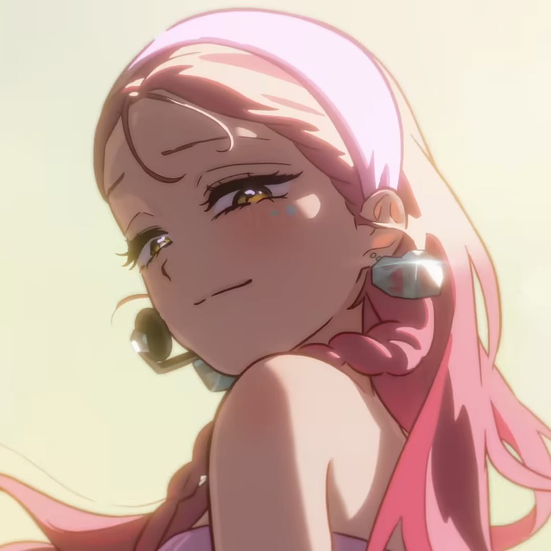 dailyhyumizi's tweet photo. mizi and her big ass heart earrings https://t.co/VYSaAHW1JT