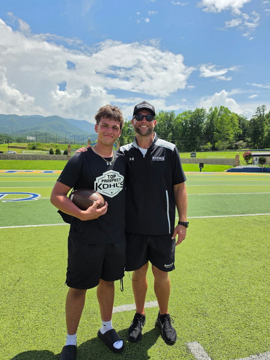 EliHumphries211's tweet photo. Honored to be invited and compete at the Kohl’s National Invitational Scholarship Camp in Tennessee, where I earned Top Prospect and qualified for Finals. Thank you to all the coaches and staff for the opportunity!
@KohlsKicking 
@JaronCohen1 
@Coach_Casper https://t.co/5jgaVX9Dkf